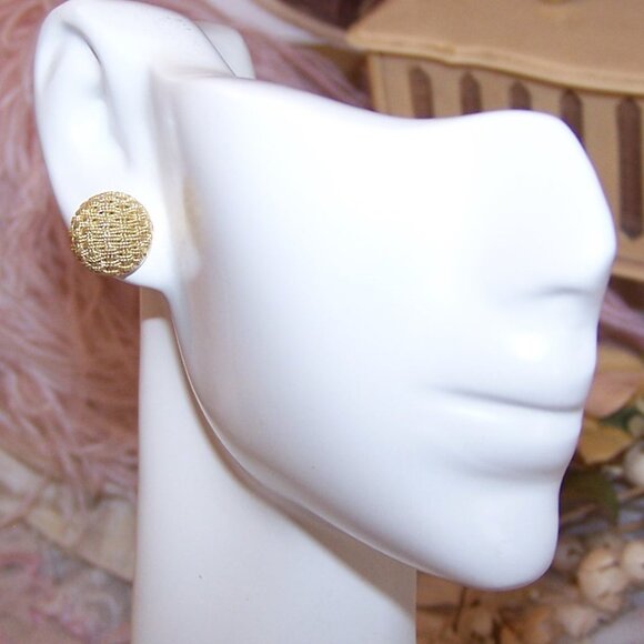 Larter & Sons for Tiffany & Co 18K Gold Basket Weave Pierced Earrings - Studs - Picture 5 of 10